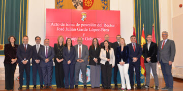 El rector y los miembros del nuevo equipo de Gobierno de la UCLM toman posesión de sus cargos