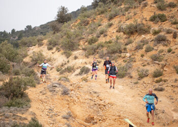 Henar Lázaro y Pablo Ferrando, campeones absolutos en un Desafío X-Trail Trillo 2025 de récord