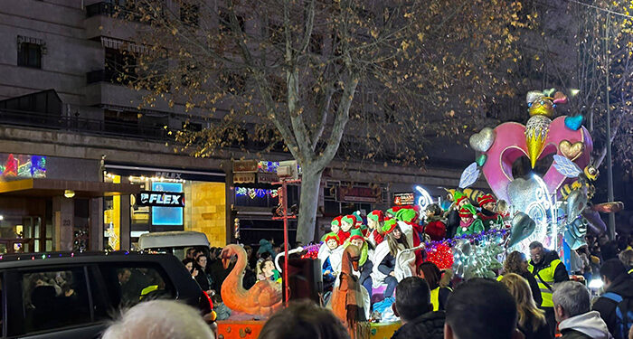 La Cabalgata de Reyes llena de magia e ilusión las calles de Cuenca