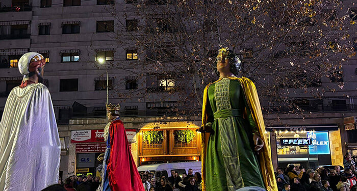 La Cabalgata de Reyes llena de magia e ilusión las calles de Cuenca