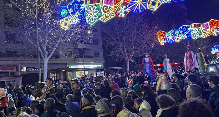 La Cabalgata de Reyes llena de magia e ilusión las calles de Cuenca