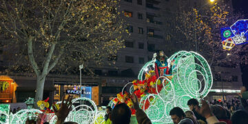 La Cabalgata de Reyes llena de magia e ilusión las calles de Cuenca