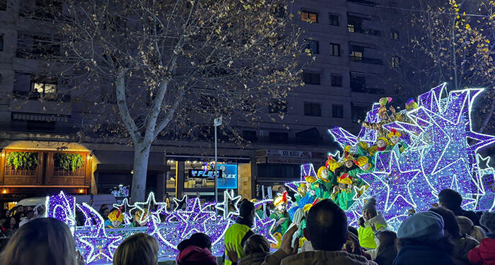 La Cabalgata de Reyes llena de magia e ilusión las calles de Cuenca