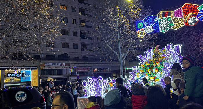La Cabalgata de Reyes llena de magia e ilusión las calles de Cuenca