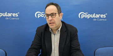 Martín-Buro exige al Gobierno de Page medidas urgente en los archivos dependientes de la Junta