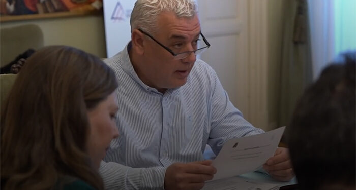 La Diputación de Guadalajara destina 131.100 euros a adoquinar el Paseo de la Constitución y la plaza del Centro Social de Humanes 1 La Diputación de Guadalajara destina 131.100 euros a adoquinar el Paseo de la Constitución y la plaza del Centro Social de Humanes