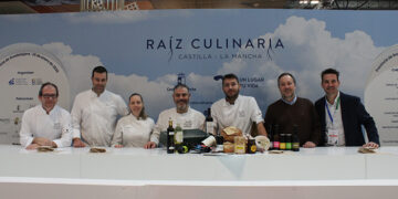 La Federación de Turismo y Hostelería de Guadalajara muestra la gastronomía y el potencial turístico de la provincia en FITUR