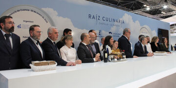 La Federación de Turismo y Hostelería de Guadalajara participa en la inauguración de FITUR 2025