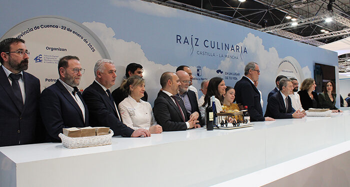 La Federación de Turismo y Hostelería de Guadalajara participa en la inauguración de FITUR 2025 1 La Federación de Turismo y Hostelería de Guadalajara participa en la inauguración de FITUR 2025