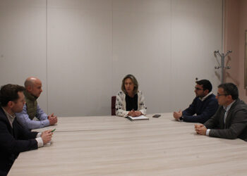 La Junta Directiva de AJE Guadalajara mantiene una reunión con Ana Guarinos