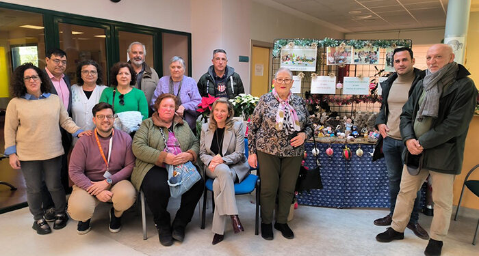 La Junta descataca iniciativas como el Belén de ganchillo en el consultorio local de Fontanar para fomentar la salud comunitaria 1 La Junta descataca iniciativas como el Belén de ganchillo en el consultorio local de Fontanar para fomentar la salud comunitaria