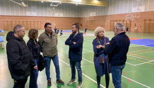 La Junta impulsa el convenio entre el IES Brianda de Mendoza y el Club Deportivo Ciudad de Guadalajara para garantizar los entrenamientos del Fútbol Sala base