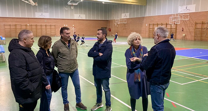 La Junta impulsa el convenio entre el IES Brianda de Mendoza y el Club Deportivo Ciudad de Guadalajara para garantizar los entrenamientos del Fútbol Sala base
