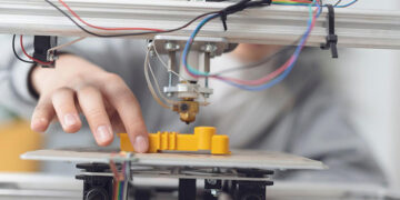 La Junta saca a licitación el reparto de casi 7.000 dispositivos informáticos para desarrollar proyectos de innovación en centros educativos