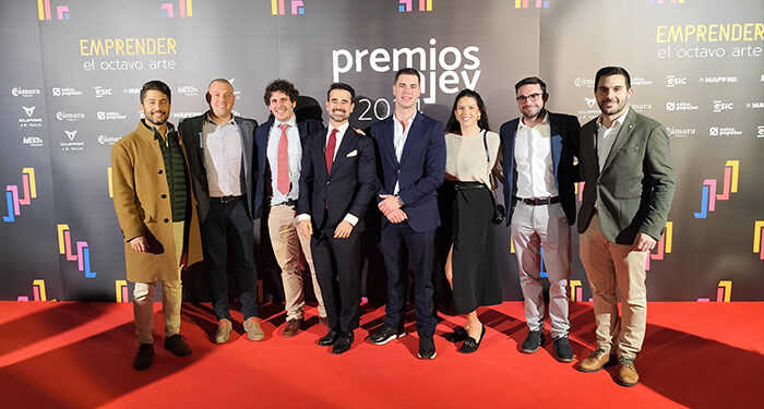 La junta directiva de AJE Guadalajara asiste a los premios AJE Valencia 1 La junta directiva de AJE Guadalajara asiste a los premios AJE Valencia