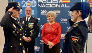 La subdelegada del Gobierno en Cuenca felicita a la Policía Nacional por su “profesionalidad y diligencia” con motivo de su aniversario