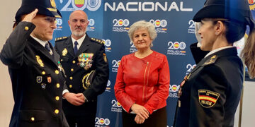 La subdelegada del Gobierno en Cuenca felicita a la Policía Nacional por su “profesionalidad y diligencia” con motivo de su aniversario