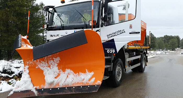 Activado el METEOCAM, en fase de alerta por nevadas, en todas las provincias de la región 1 Las brigadas de Diputación de Guadalajara han despejado nueve carreteras afectadas por nieve y hielo