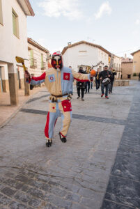 Las fiestas de Las Candelas de Abarcón llegan a su ecuador con la botarga como protagonista