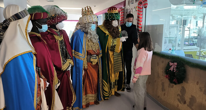 Los Reyes Magos visitan el Hospital de Guadalajara 1 Los Reyes Magos visitan el Hospital de Guadalajara