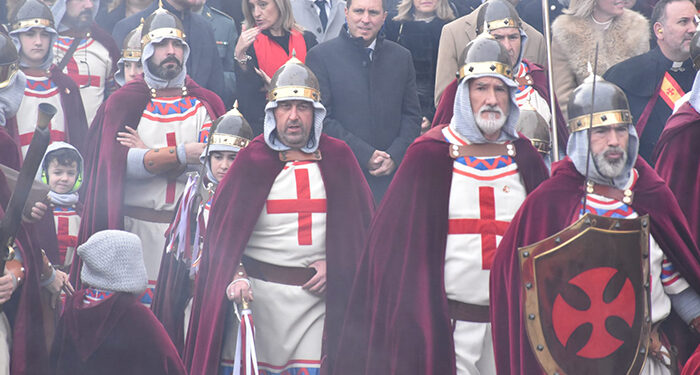 Martínez Chana destaca la fiesta de los Moros y Cristianos como una seña de identidad de Valverde de Júcar que cumple 700 años