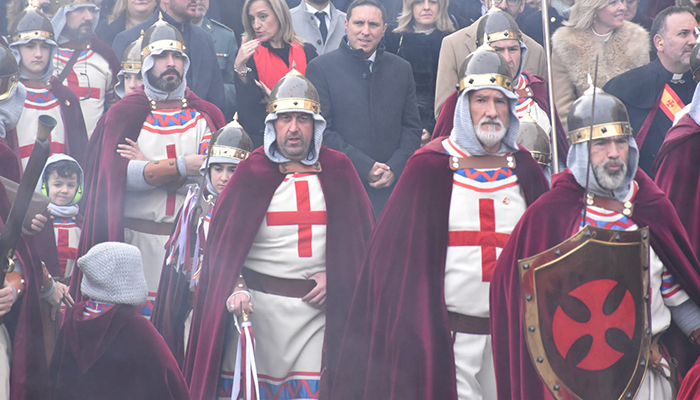 Martínez Chana destaca la fiesta de los Moros y Cristianos como una seña de identidad de Valverde de Júcar que cumple 700 años