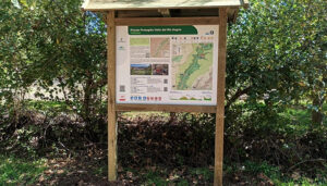 Nuevas rutas de senderismo señalizadas en el paisaje protegido del valle del río Ungría