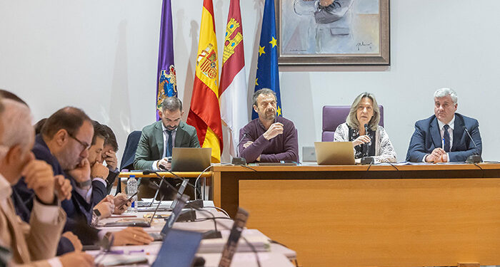 PP y Vox lamentan el apoyo del PSOE a la mayor subida de impuestos y su rechazo a medidas de apoyo a la vivienda y protección frente a la okupación ilegal