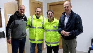 Pareja tendrá nueva piscina con zona de playa en 2025