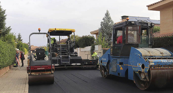 Suscrito el contrato para la gran operación de asfaltado de 2025 de Cabanillas
