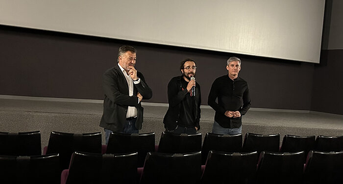 Ya pueden verse en CMM Play los tres documentales de Santi Domínguez y Dorian Sanz sobre los últimos grupos de cazadores-recolectores 1 Ya pueden verse en CMM Play los tres documentales de Santi Domínguez y Dorian Sanz sobre los últimos grupos de cazadores-recolectores