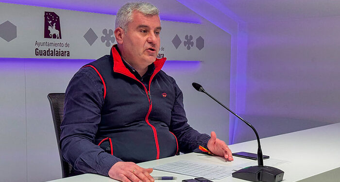 Nuevas inversiones municipales para el parque deportivo Aguas Vivas, el proyecto del edificio de Correos y una ambulancia 1 Alfonso Esteban