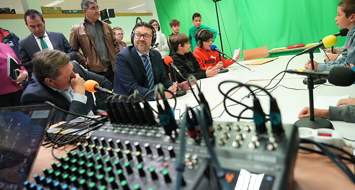 La radio: una compañera inseparable 1 Amador Pastor