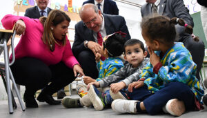 Castilla-La Mancha reparte 4.600 dispositivos para avanzar en la digitalización de la escuela rural