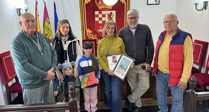 Dos de las finalistas del XII Concurso de Marcapáginas de Fuentenovilla donan sus cuadros a la Biblioteca 1 Dos de las finalistas del XII Concurso de Marcapáginas de Fuentenovilla donan sus cuadros a la Biblioteca