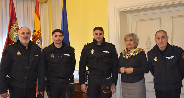 Dos nuevos inspectores de Policía Nacional se incorporan a la Comisaría Provincial de Cuenca 1 Dos nuevos inspectores de Policía Nacional se incorporan a la Comisaría Provincial de Cuenca