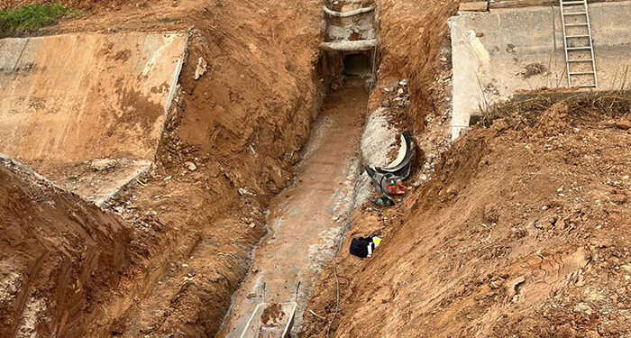 Ejecutada una importante reparación de un colector principal de Cabanillas, bajo el Canal del Henares