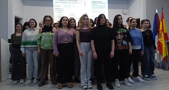 El Calendario de Mujer 2025 presentado en Cuenca da visibilidad a las mujeres del teatro