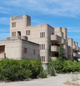 El Hotel Claridge de Alarcón, incluido en la Lista Roja de Patrimonio