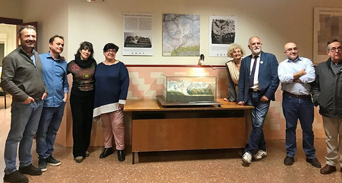 El Instituto Brianda de Mendoza celebra el Día Nacional de los Institutos Históricos con la restauración de un valioso relieve