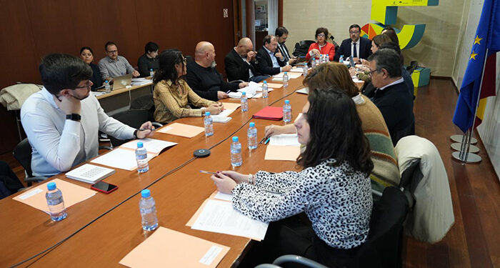 El Observatorio de la Convivencia de Castilla-La Mancha ultima los trámites antes de pasar el Decreto de Convivencia por información pública 1 El Observatorio de la Convivencia de Castilla-La Mancha ultima los trámites antes de pasar el Decreto de Convivencia por información pública