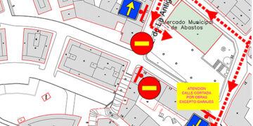 El cruce de la calle Ángel Martín Puebla con la Plaza de la Virgen de la Antigua se cierra desde este lunes por las obras