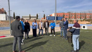 Histórico acuerdo entre el CD Adiss Villanueva de la Torre y CD Alavés para impulsar el fútbol base en Villanueva de la Torre