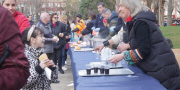 Jueves Lardero de merienda en la Concordia con el reparto de 2.600 chorizos