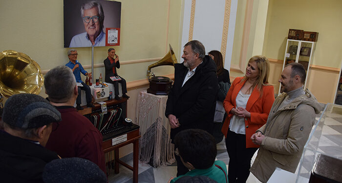 La Diputación de Cuenca acoge hasta final de mes la exposición ‘Toca la radio’ con 50 piezas que recorren el último siglo de su historia 1 La Diputación de Cuenca acoge hasta final de mes la exposición ‘Toca la radio’ con 50 piezas que recorren el último siglo de su historia