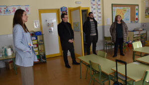 La Diputación de Cuenca invierte 5.600 euros en la mejora de un muro del colegio de Pinarejo que cuenta con seis alumnos