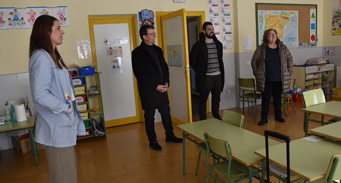 La Diputación de Cuenca invierte 5.600 euros en la mejora de un muro del colegio de Pinarejo que cuenta con seis alumnos