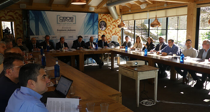 La Junta Directiva de CEOE-Cepyme Cuenca avisa de una negociación colectiva más complicada 1 La Junta Directiva de CEOE-Cepyme Cuenca avisa de una negociación colectiva más complicada