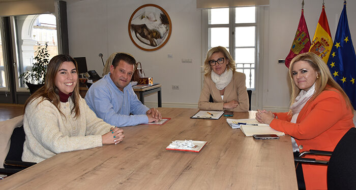 La Junta colabora en la celebración del 120 aniversario de la Hermandad de El Prendimiento de Jesús 1 La Junta colabora en la celebración del 120 aniversario de la Hermandad de El Prendimiento de Jesús