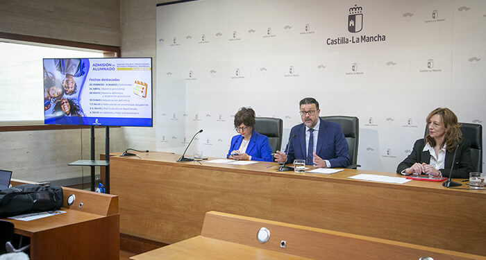 La Junta oferta 113.902 plazas de los niveles Infantil, Primaria, ESO y Bachillerato, en un proceso de admisión que arrancará el próximo 20 de febrero 1 La Junta oferta 113.902 plazas de los niveles Infantil, Primaria, ESO y Bachillerato, en un proceso de admisión que arrancará el próximo 20 de febrero